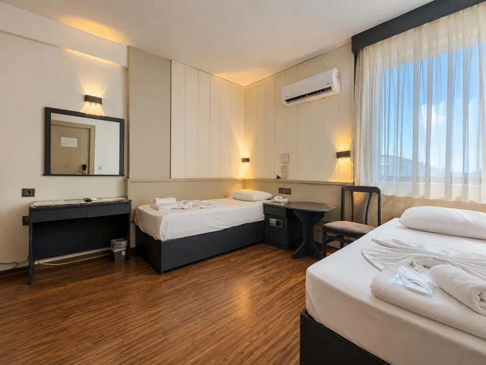 Standart 2 Tek Kişilik Yataklı Oda